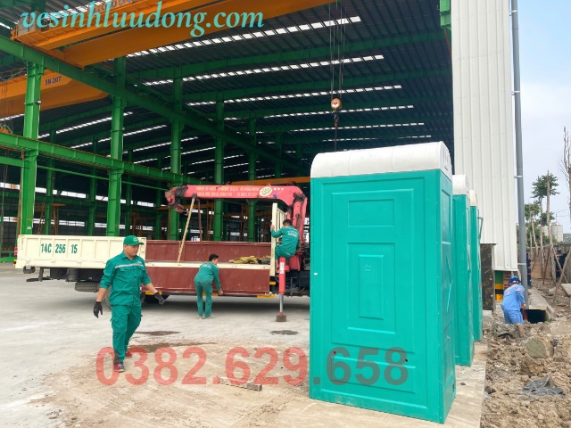 cho-thue-nha-ve-sinh-di-dong-khu-cong-nghiep-cai-lan (2)